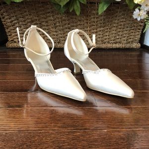 NEW Satin Pointed Toe Heels w/ Crystal Accent